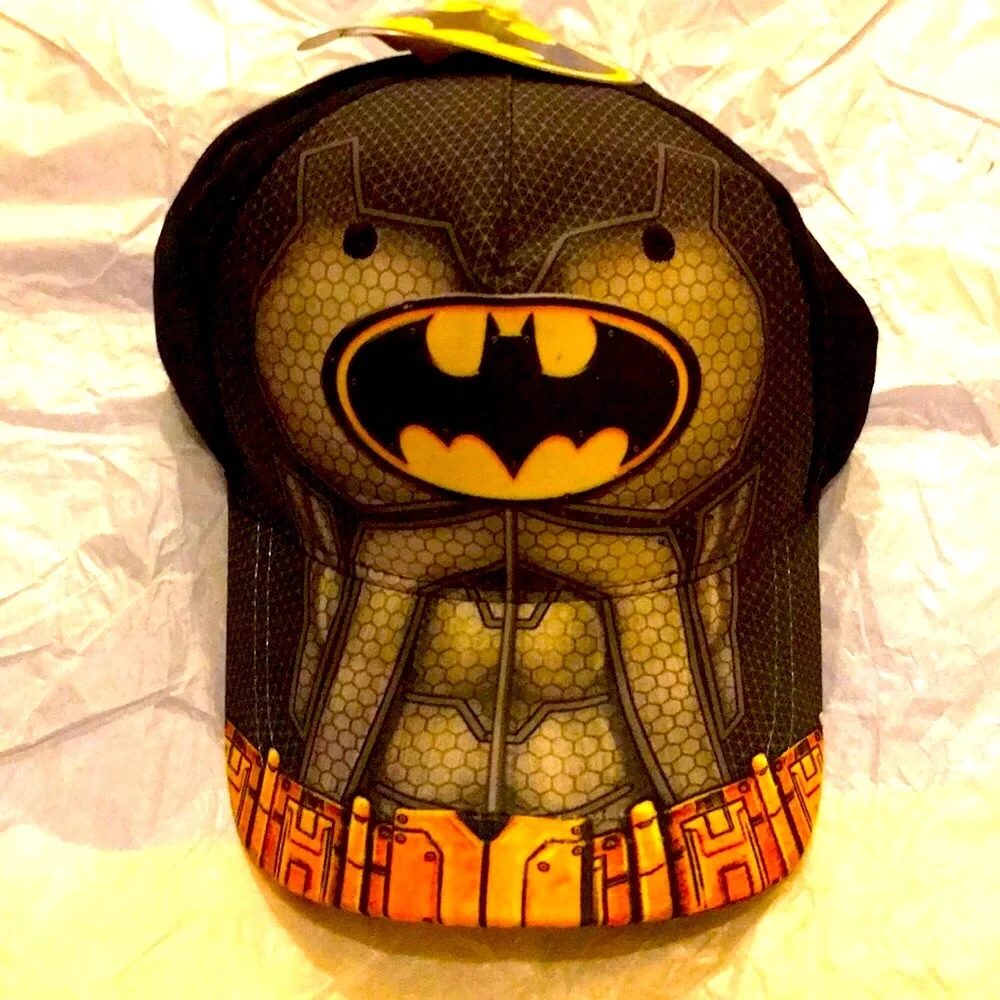 New NWT Batman youth boy’s trucker hat baseball cap black yellow